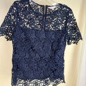 Cut Lace ShortSleeve Top Exposed Back Gold Zipper Size Small